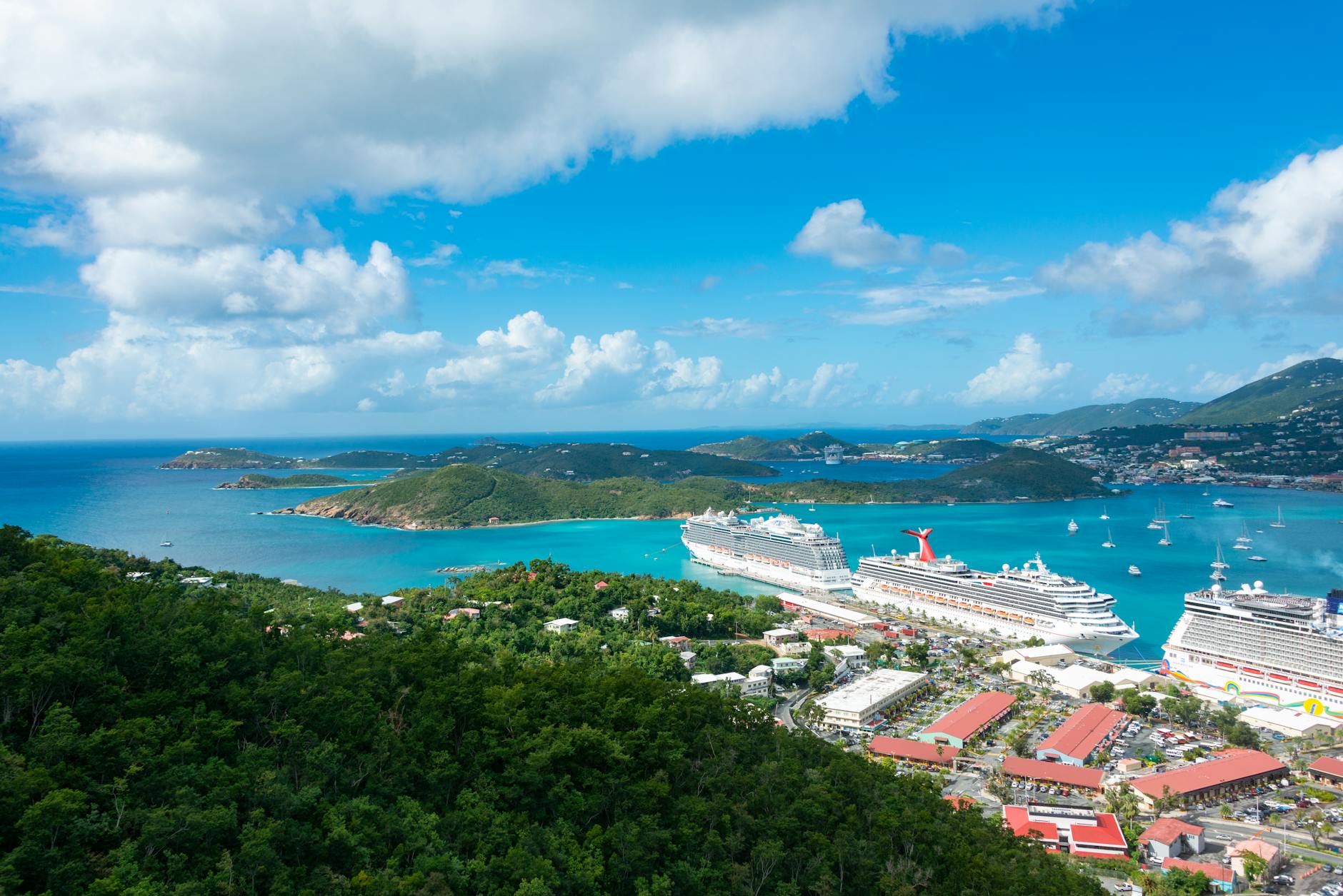 Scenic views exploring Caribbean cruise alternatives