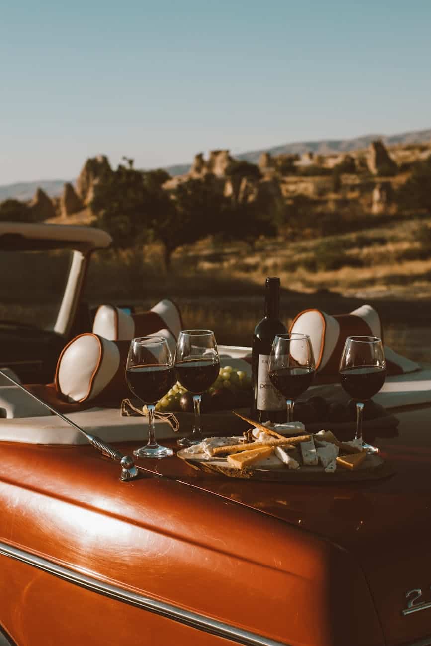 Wine tasting essentials for a Napa Valley and Sonoma girls trip excursion