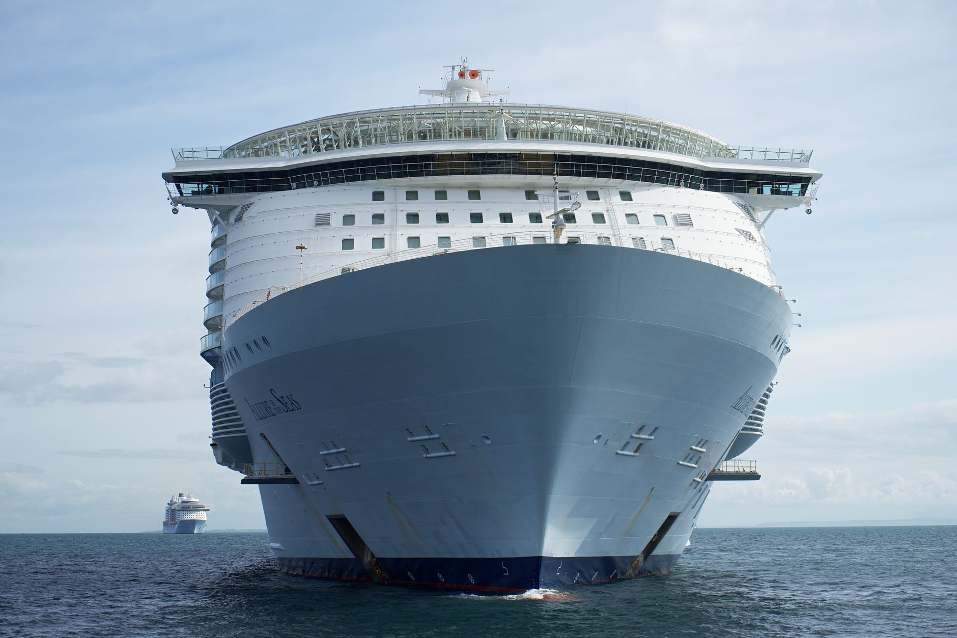 Big Ship Energy or Small Ship Charm? How to Choose the Cruise Size That’s Right for You